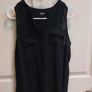 Black sleevless dress blouse